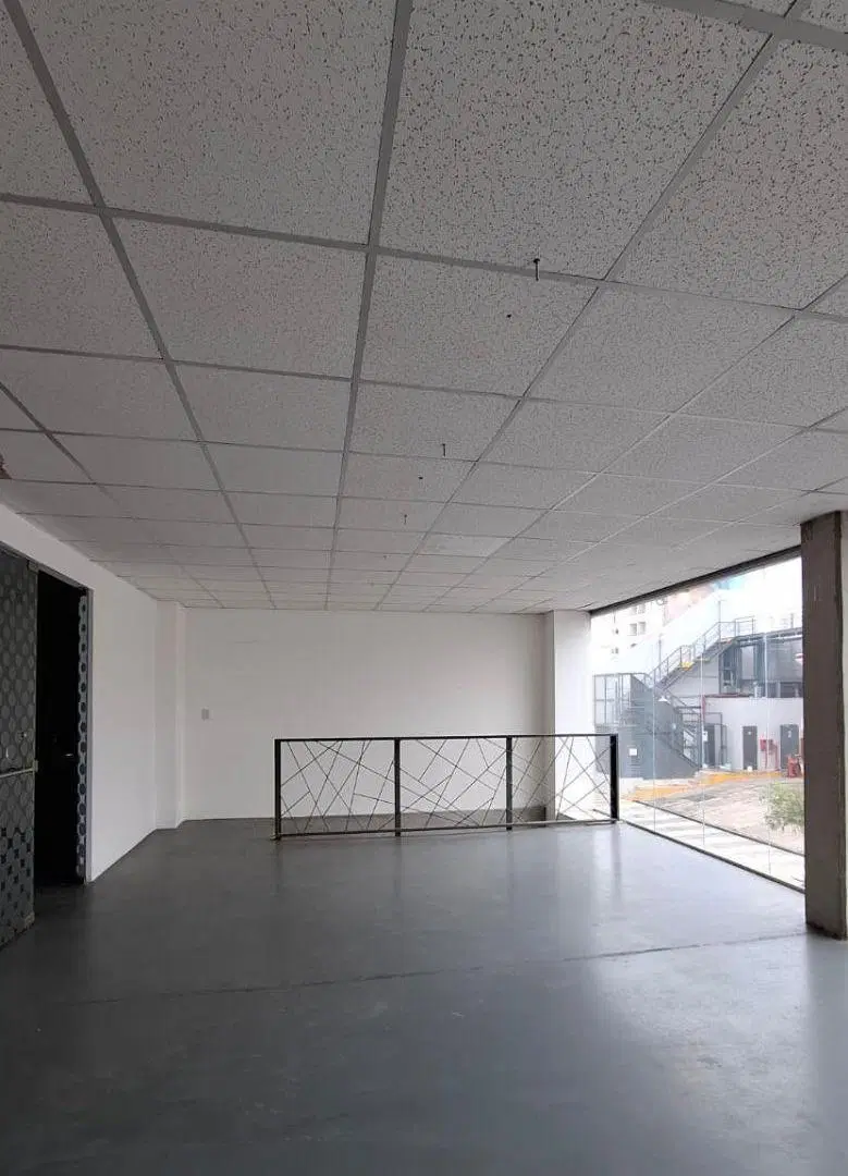 ¡Excelente Local Comercial en Esquina Estratégica! 5