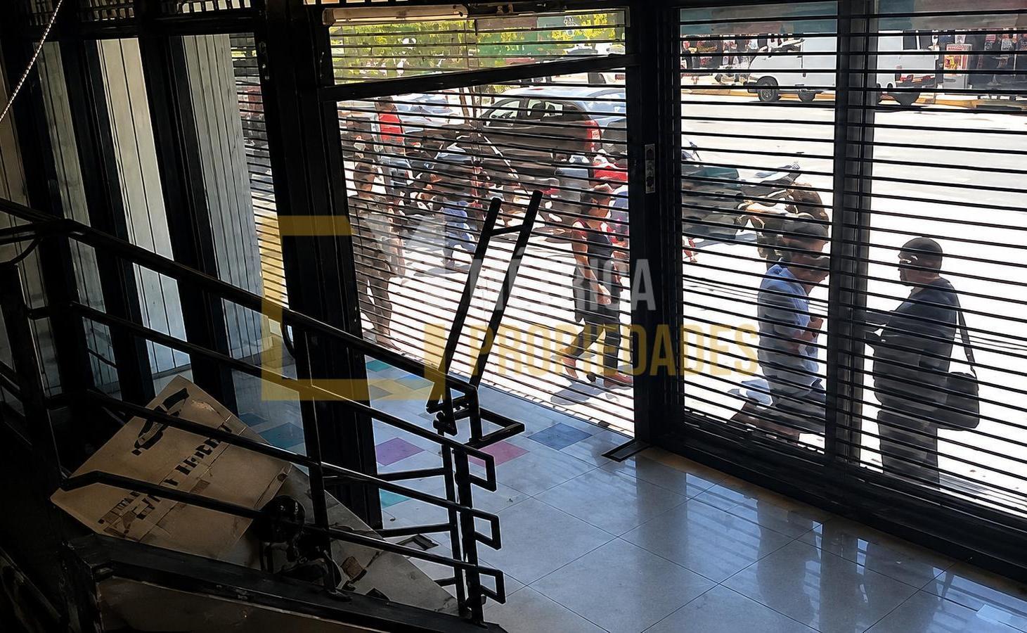 Foto de Local en Alquiler en esquina de Pte. Perón, San Miguel, imagen 5