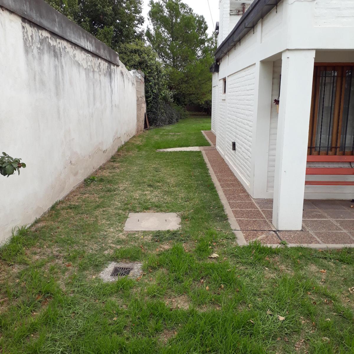 Casa con Posibilidades de Ampliación 5