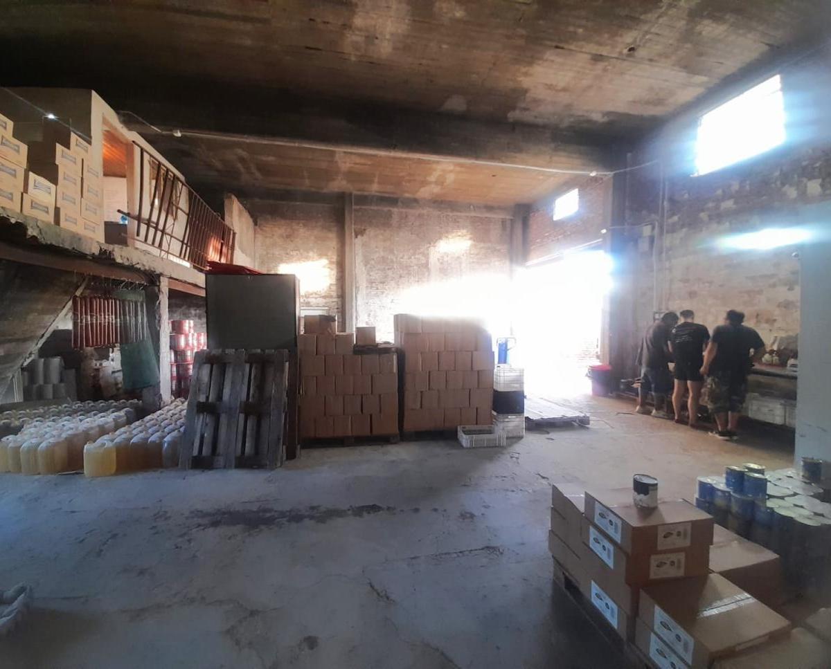 Casa + Galpón en Amplio Lote 1