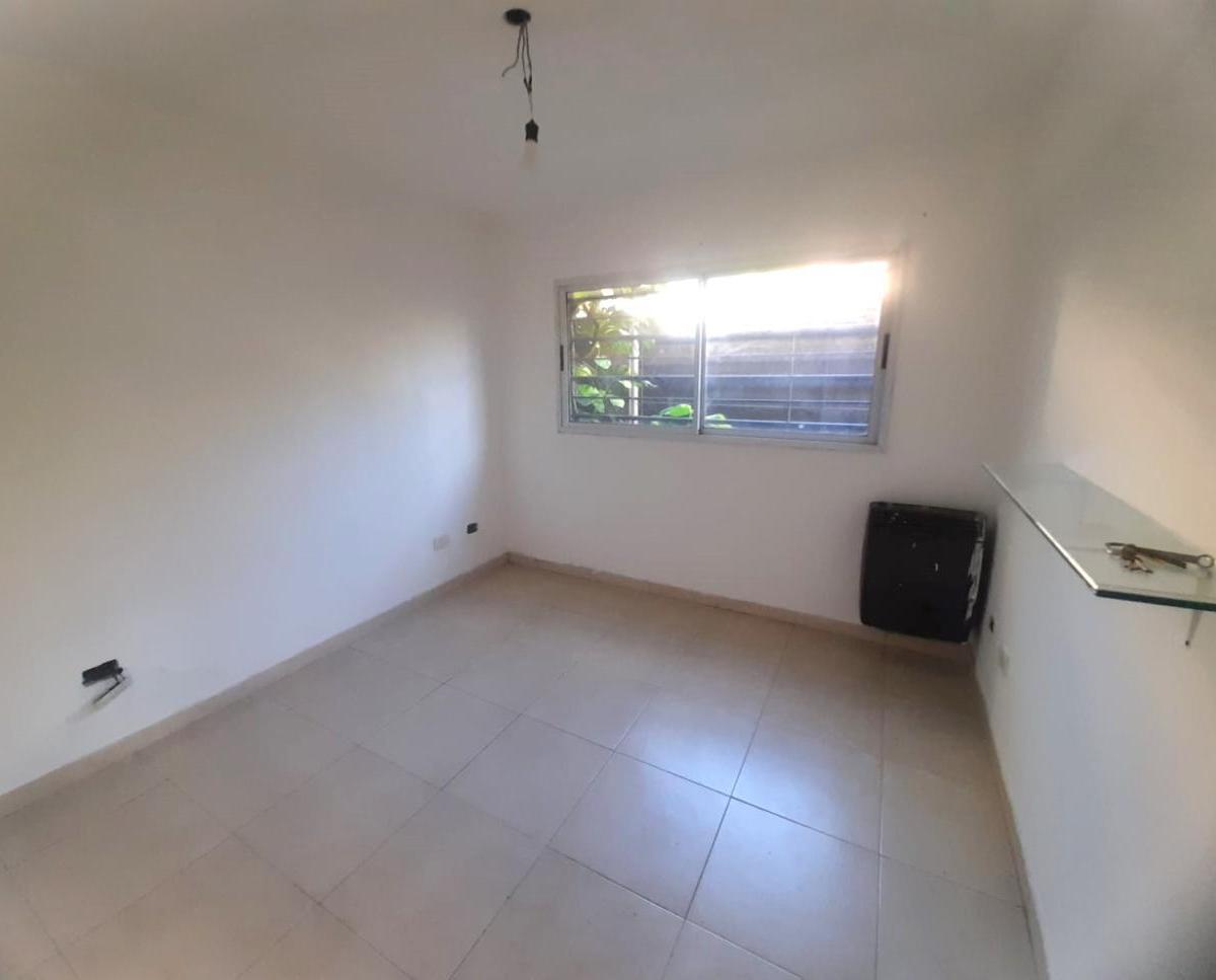 Amplio 2 Amb en Planta Baja 3