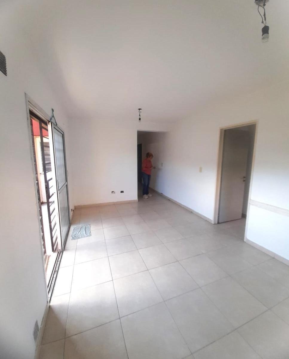 Amplio 2 Amb en Planta Baja 4