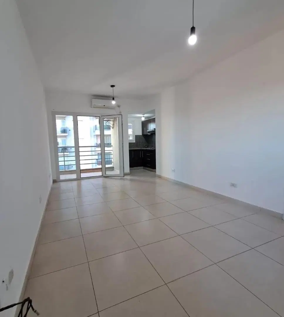 MONOAMBIENTE CON BALCÓN 5