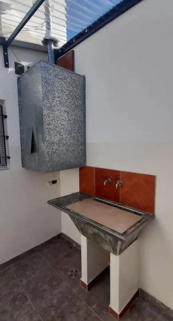 2 AMB AMPLIO CON COCHERA Y PATIO 8