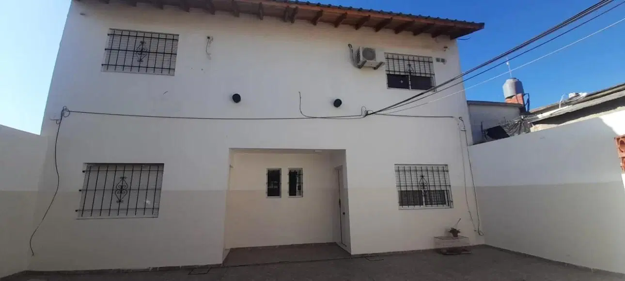 2 AMB AMPLIO CON COCHERA Y PATIO 4