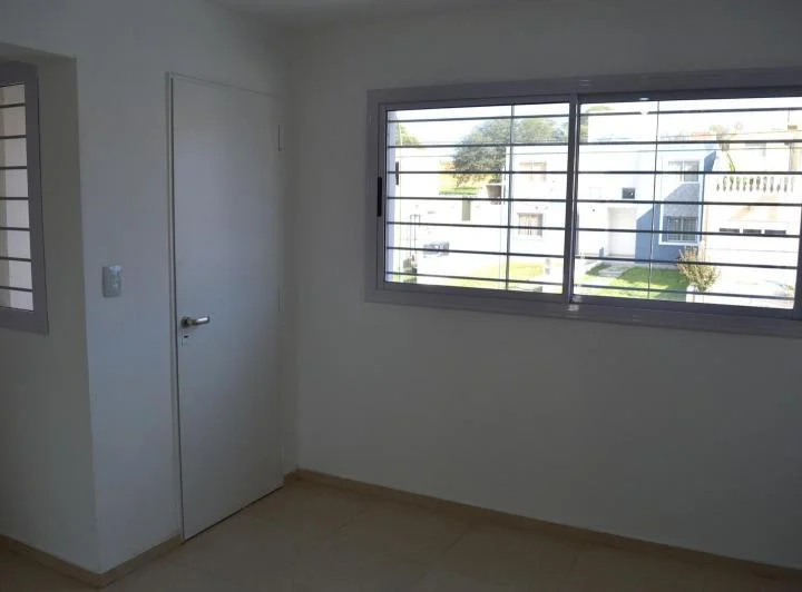 Casa en  Alquiler 2 dormitorios 2 baños en La Calera 3