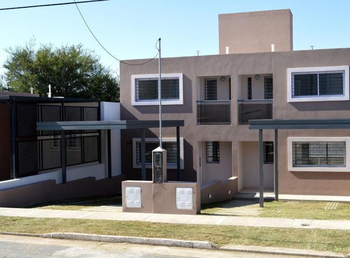 Casa en  Alquiler 2 dormitorios 2 baños en La Calera 1