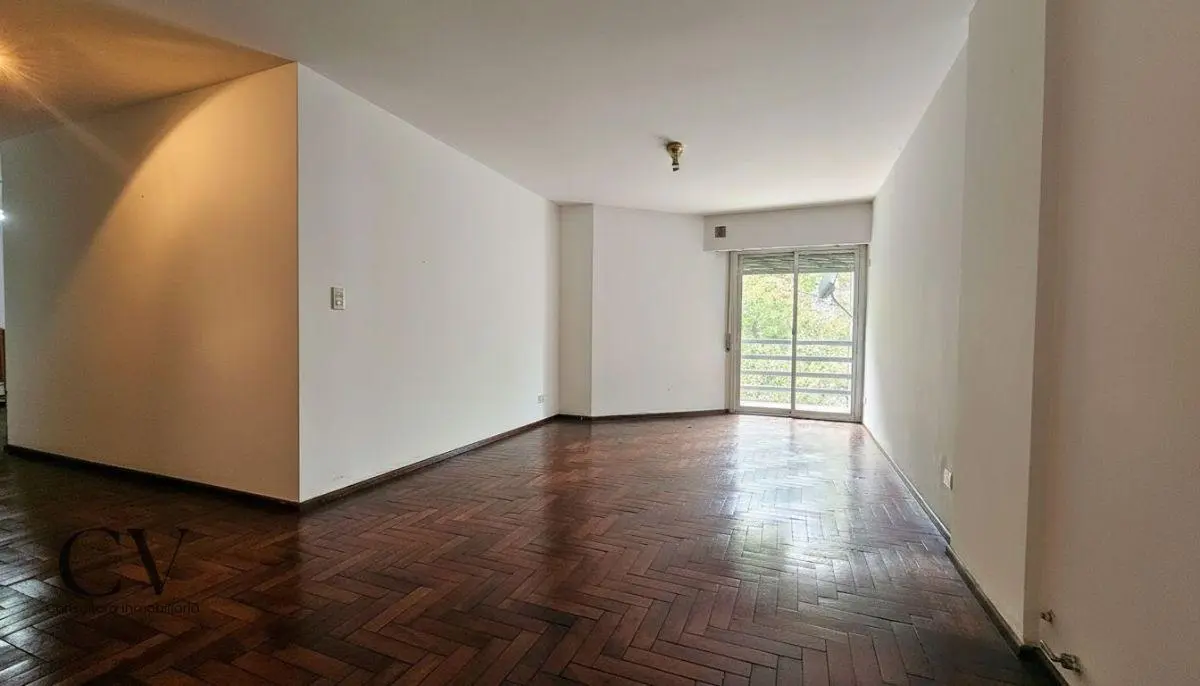 Dpto. en Venta 2 Dorm. 2 Baños. Living, Comedor Separado,cocina, frente 4 piso Nueva Cordoba 5