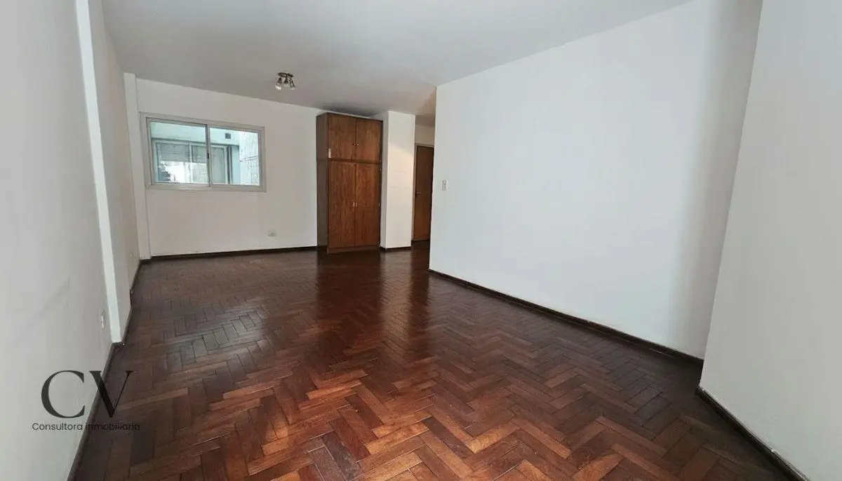 Dpto. en Venta 2 Dorm. 2 Baños. Living, Comedor Separado,cocina, frente 4 piso Nueva Cordoba 4