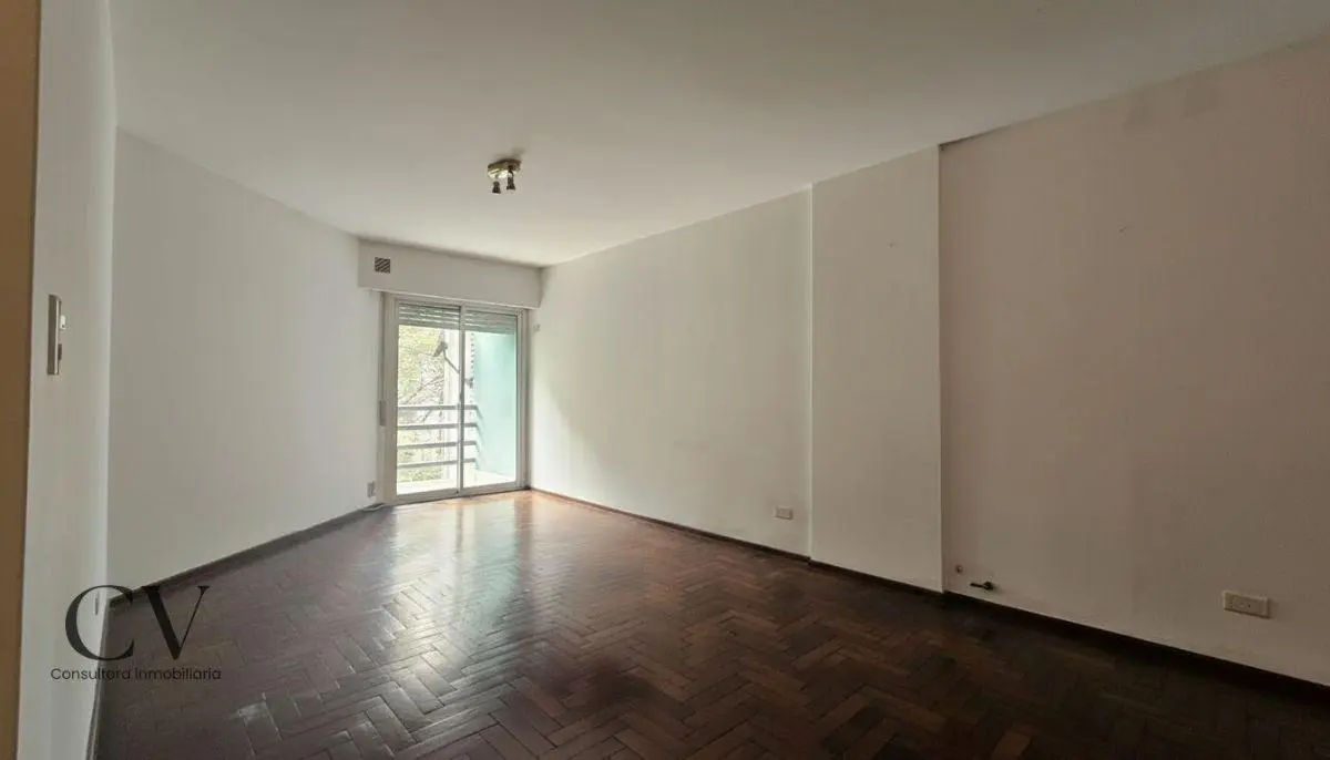 Dpto. en Venta 2 Dorm. 2 Baños. Living, Comedor Separado,cocina, frente 4 piso Nueva Cordoba 3