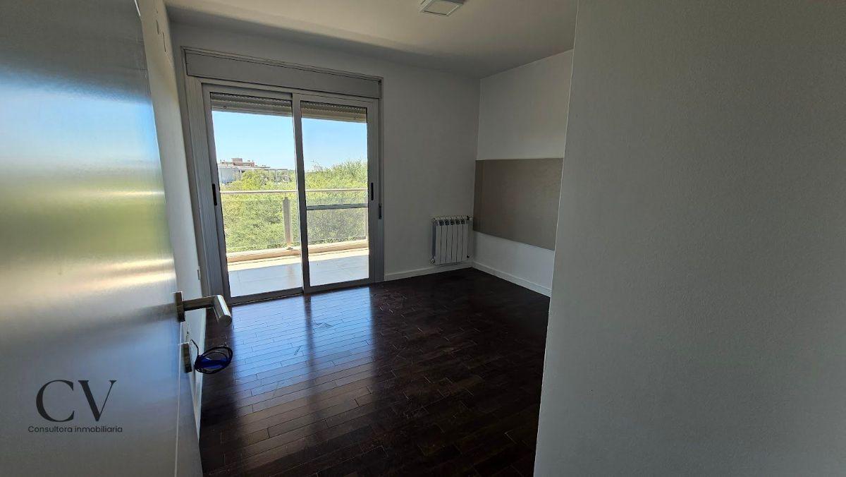 Foto de Departamento en venta 2 dormitorios 2 cocheraS en El Collado, Valle, imagen 4