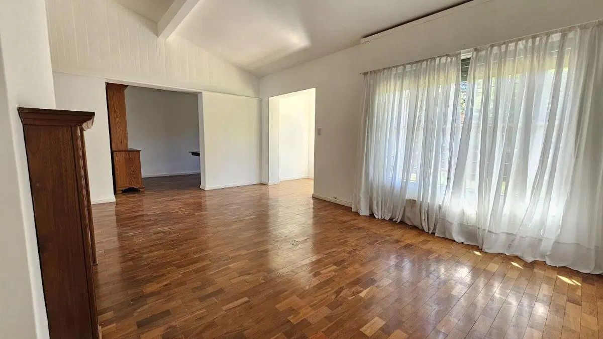 Casa en VENTA 3 dormitorios 2 baños Barrio Parque Corema/Cerro de las Rosas 4
