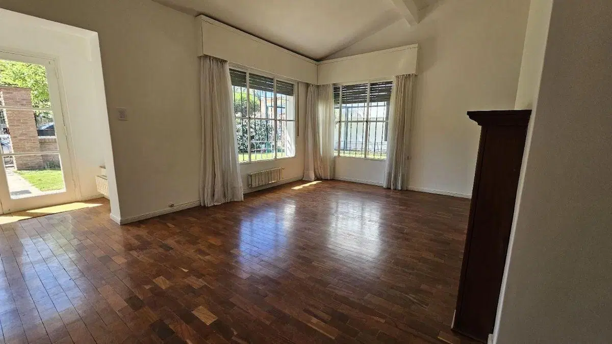 Casa en VENTA 3 dormitorios 2 baños Barrio Parque Corema/Cerro de las Rosas 2