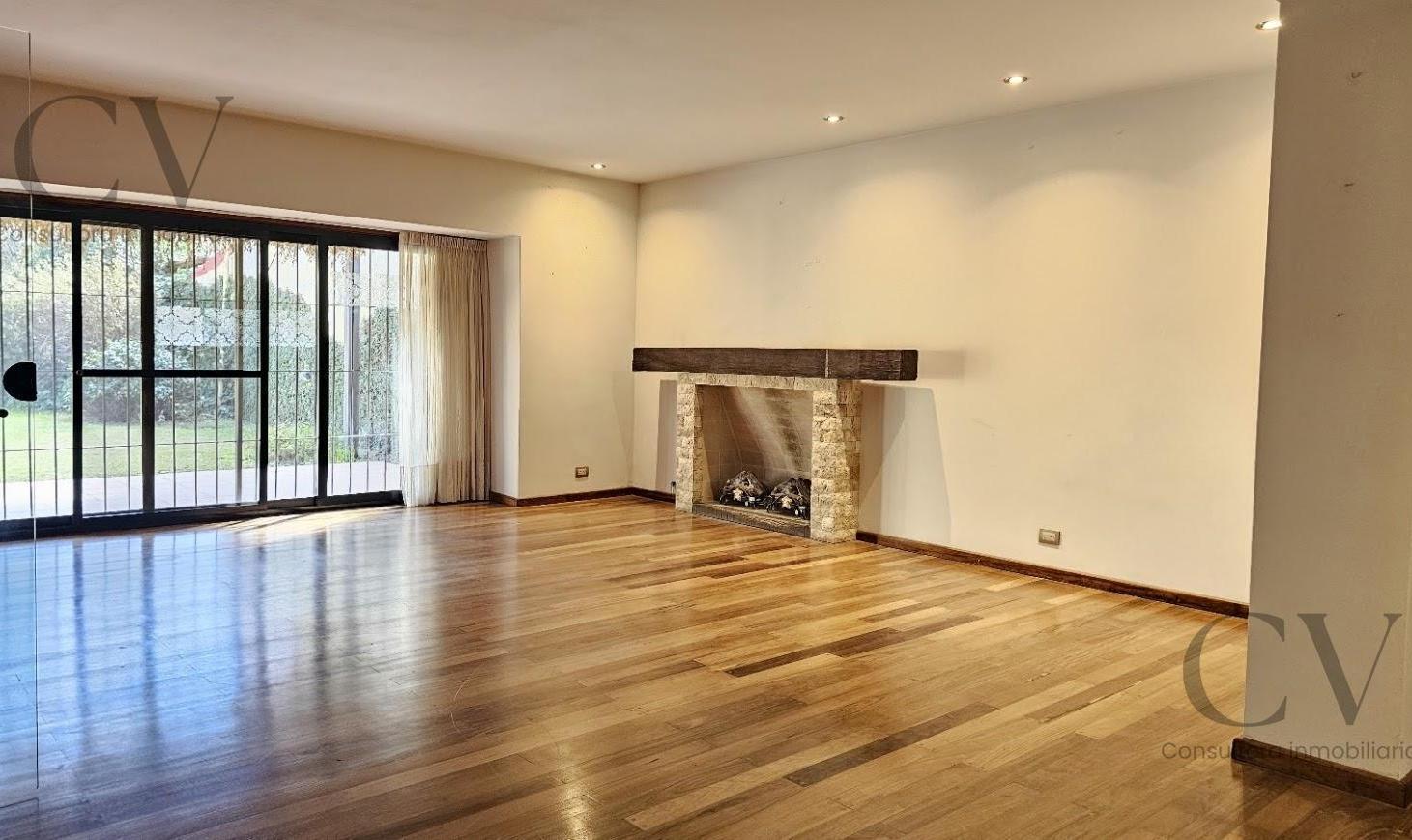 Foto de Casa en venta 3 dormitorio, escritorio,dependencia pileta Villa Allende, imagen 1