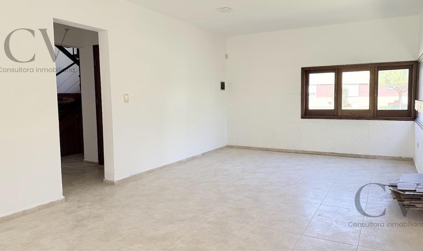 Foto de Casa en Venta 2 dormitorios pileta en Barrio cerrado La Estanzuela. La, imagen 4