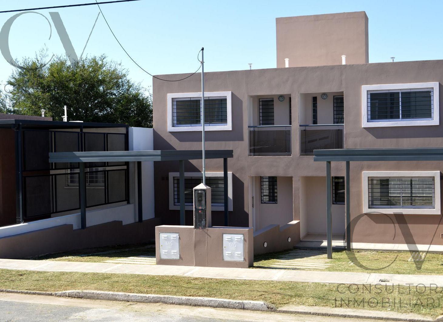 Casa en  Alquiler 2 dormitorios 2 baños en La Calera, PATIO   ( REQUISITOS EN LA DESCRIPCION)