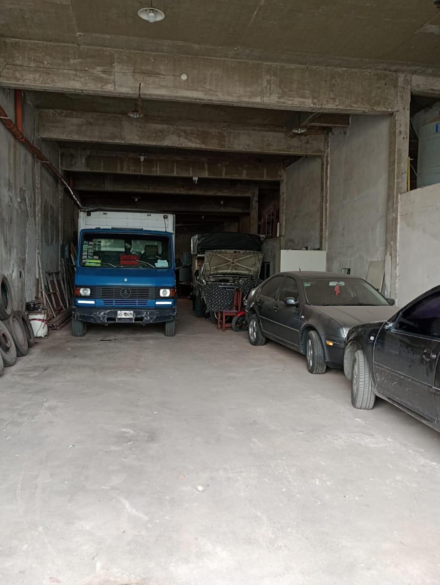 Depósito / Galpón en Venta en Lanús Oeste