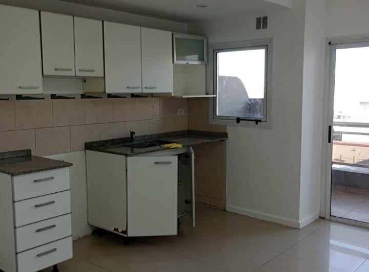 Departamento en Alquiler en Lanús Oeste 3