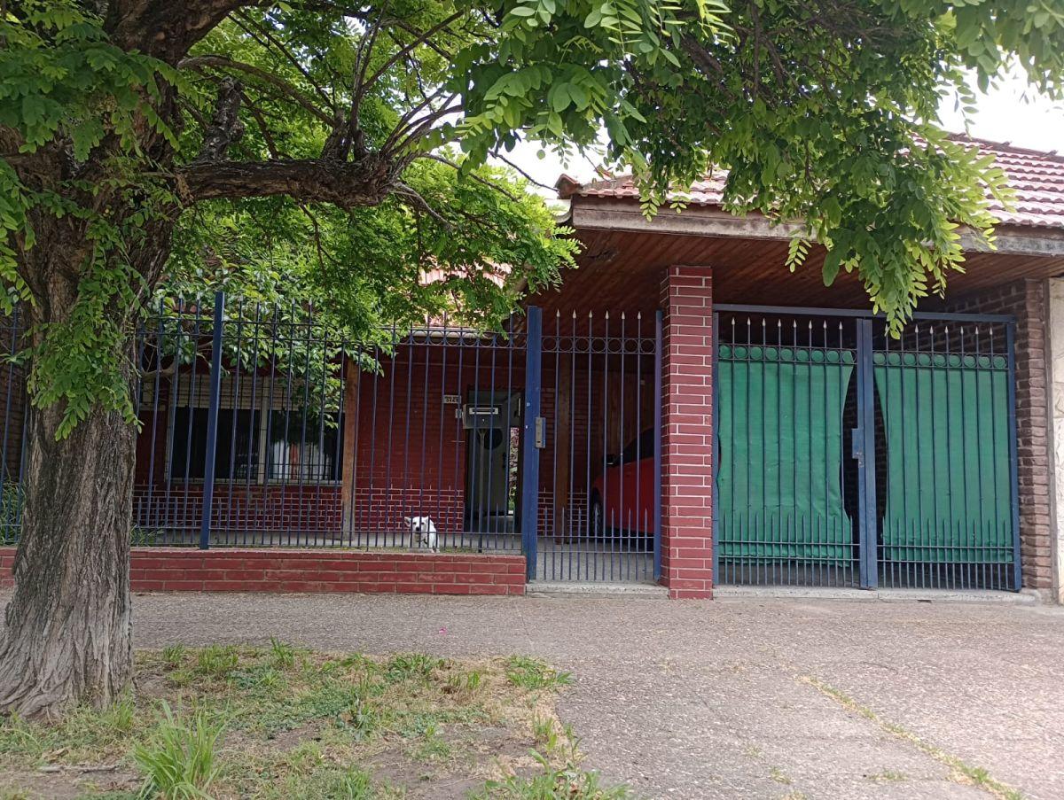 VENTA. CASA IDEAL PARA DISFRUTAR EN FLIA. O EMPRENDIMIENTO