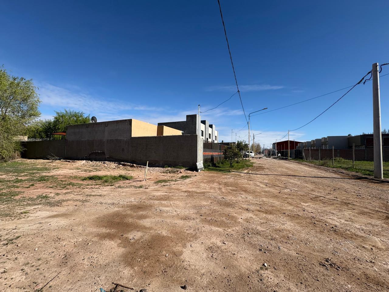 Foto de Venta lote 450 m² - B° Perticone - Centenario, imagen 1