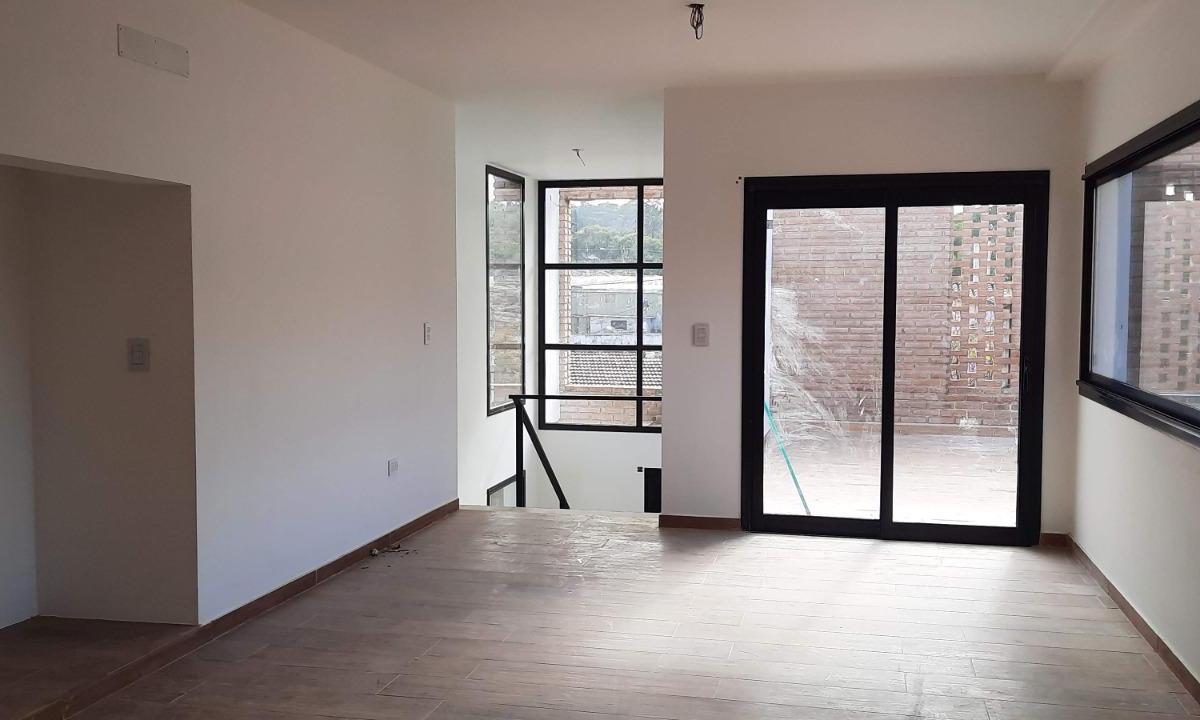 Vendo Casa en Unquillo con Diseño de Categoria 4