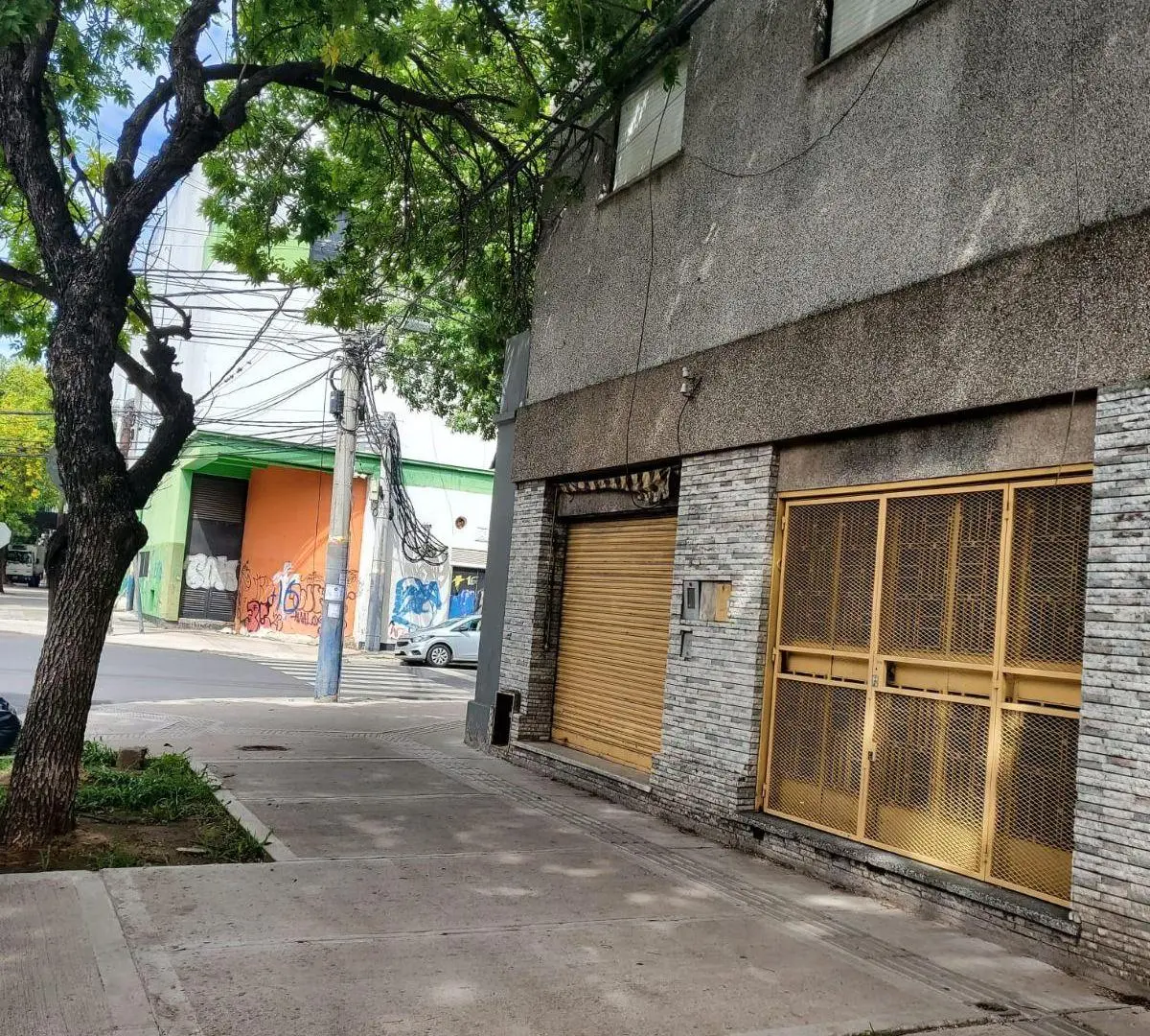 Venta Casa 2 Dormitorios + Cochera + Local, Maipu 3390. Rosario 1