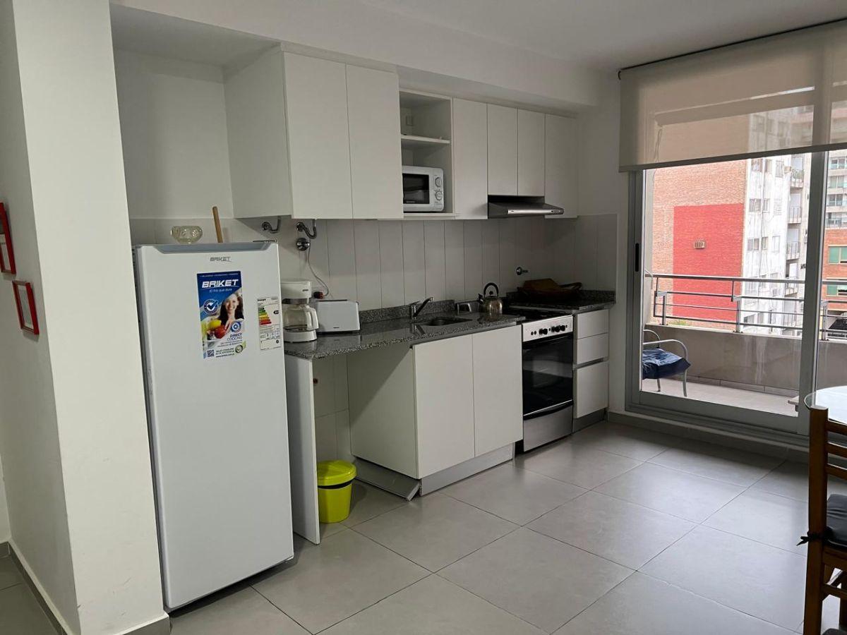 Foto de Alquiler Departamento monoambiente amueblado con cochera- 1 de Mayo al, imagen 2