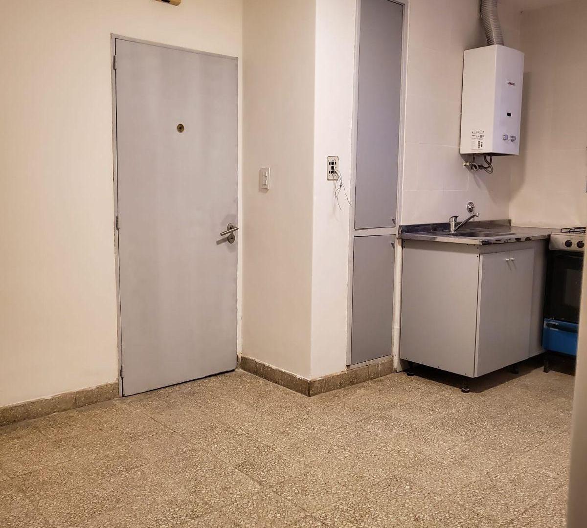 Foto de Venta - Departamento de 1 dormitorio con patio. 9 de Julio 855, zona, imagen 5