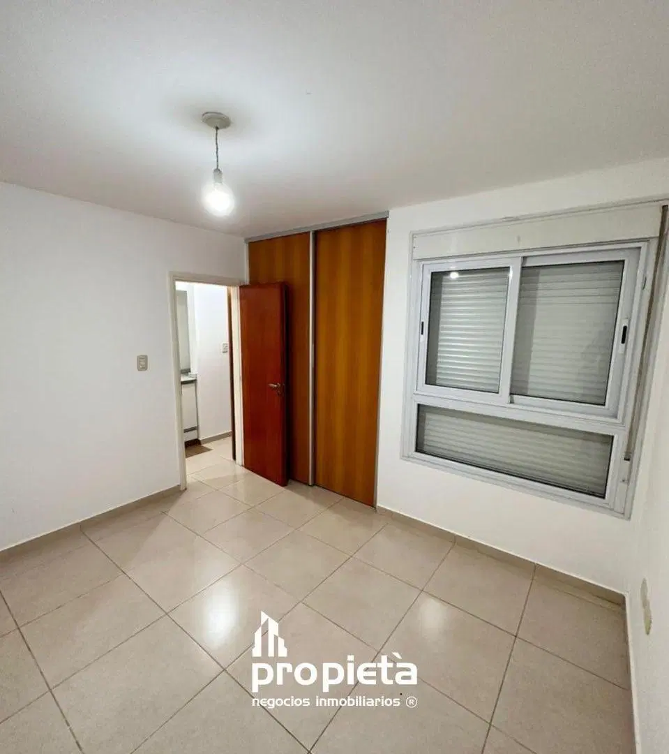 SE ALQUILA HERMOSO DEPARTAMENTO EN PLANTA BAJA 5