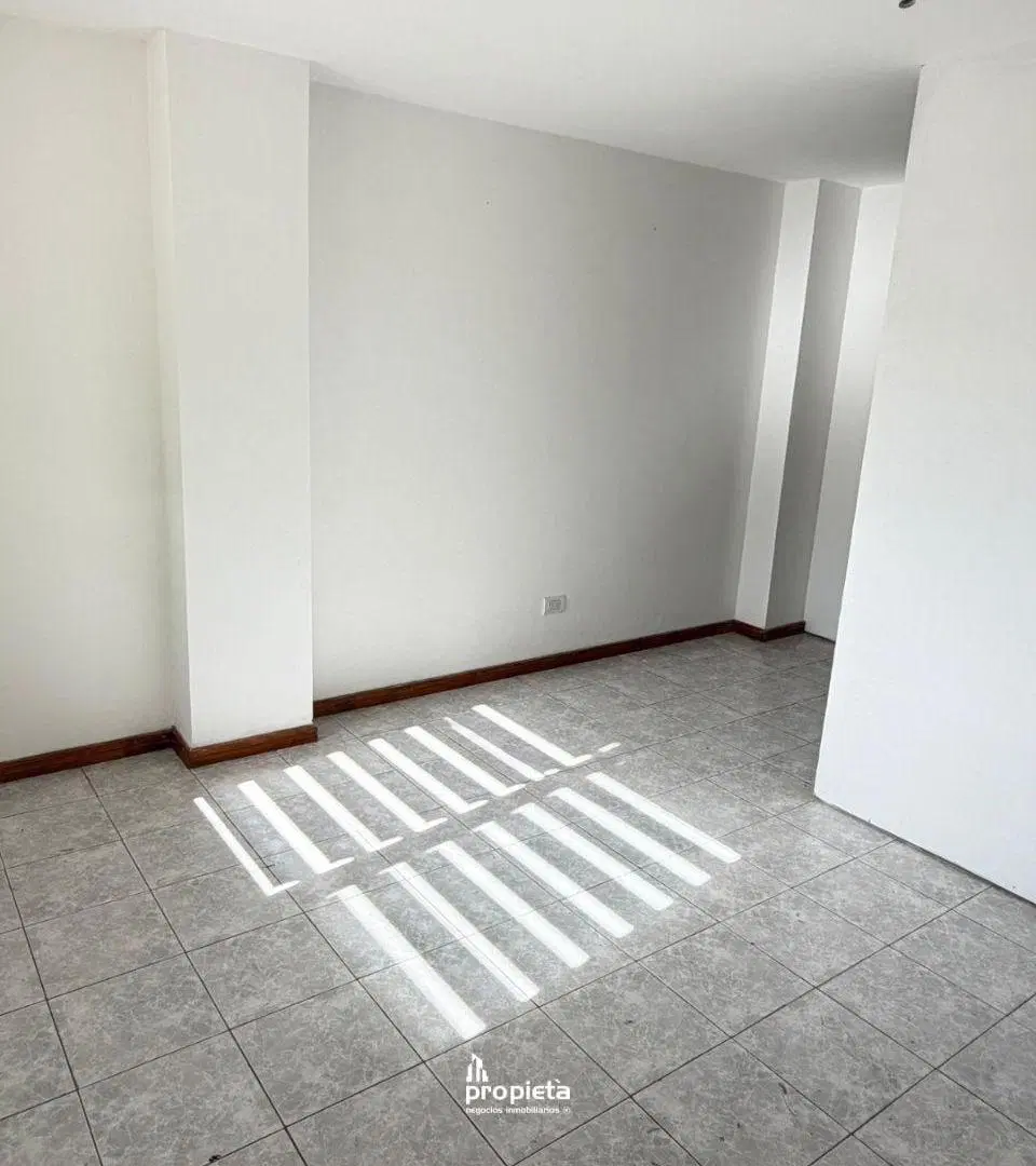 SEVENDE OFICINA EN VILLA MARIA 5