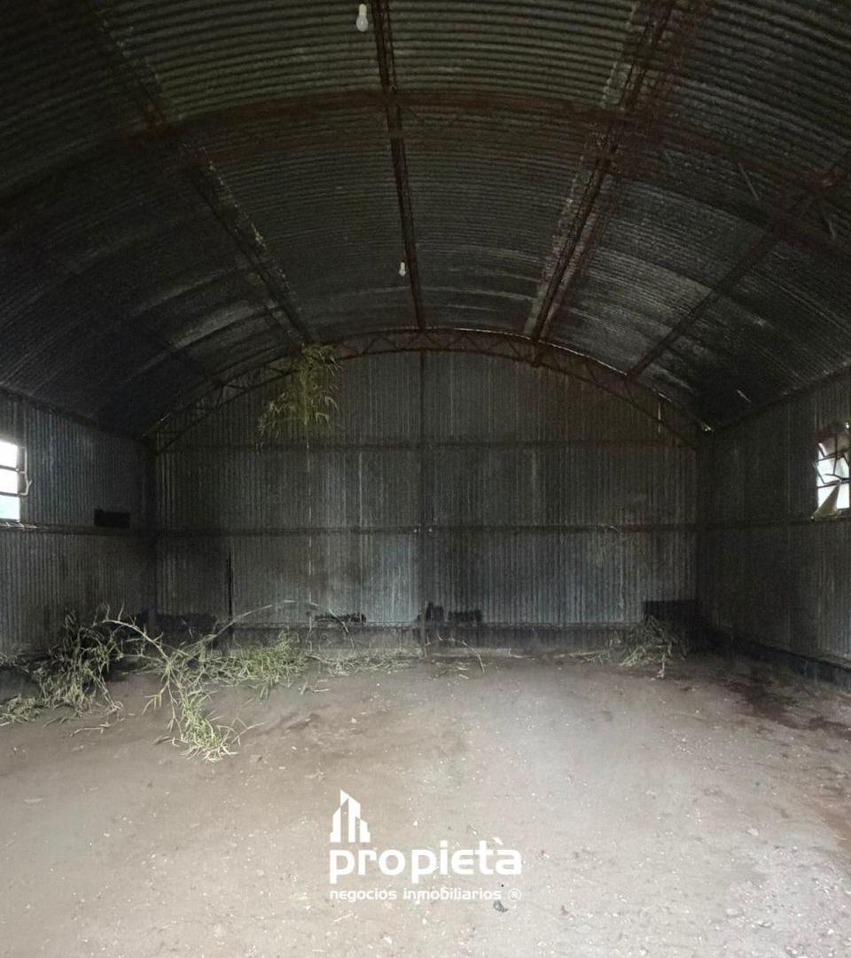 Foto de SE VENDE - ALQUILA GALPÓN EN DALMACIO VELEZ, imagen 1