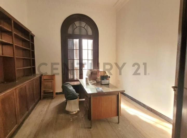 ALQUILER APARTAMENTO 3 dormitorios BARRIO SUR 150m2 (TIPO CASA, P.A.) 2