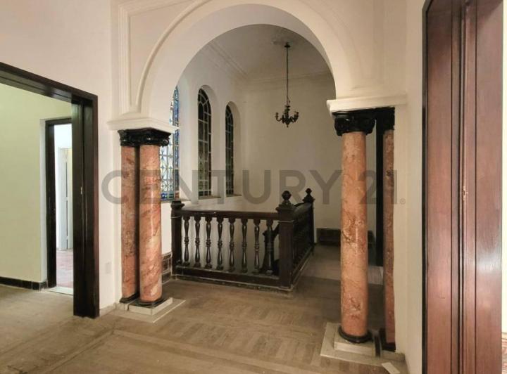 ALQUILER APARTAMENTO 3 dormitorios BARRIO SUR 150m2 (TIPO CASA, P.A.) 4