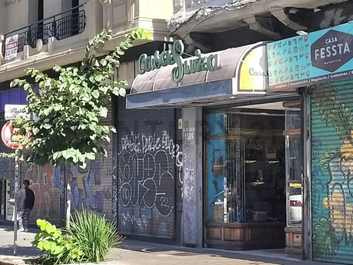 ALQUILER LOCAL COMERCIAL CORDÓN  18 de JULIO, 164m2 EXCELENTE ESTADO 4