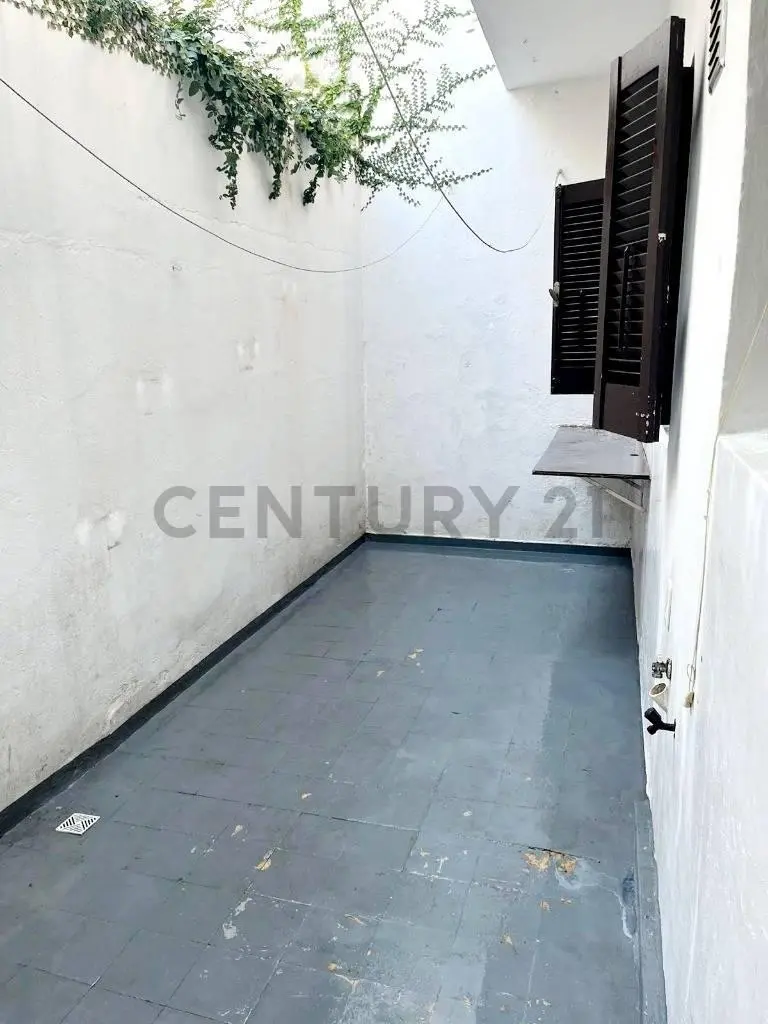 INVERSION VENTA  APARTAMENTO-S/G:C rent $26.000-1dormitorio-patio -POCITOS 2