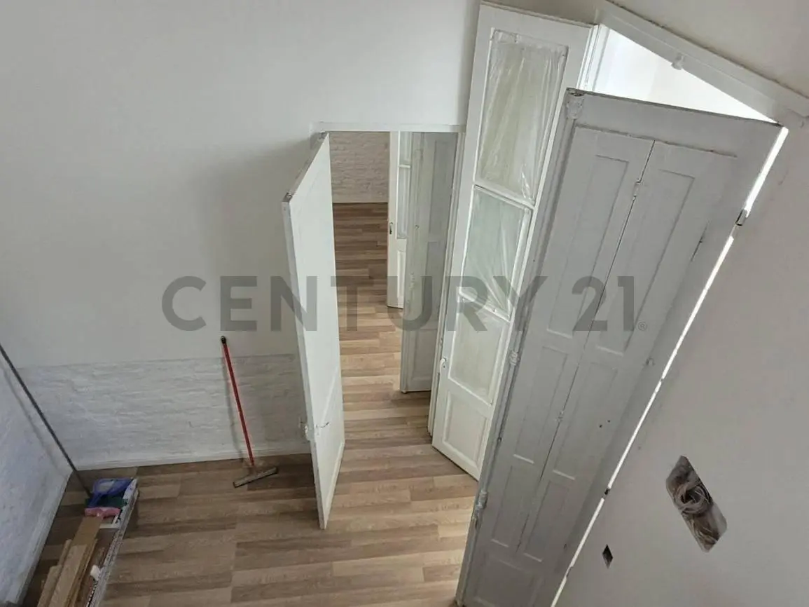VENTA A APARTAMENTO 2 dormitorios C/ RENTA Acepta Banco Sin gastos com. CORDON 5