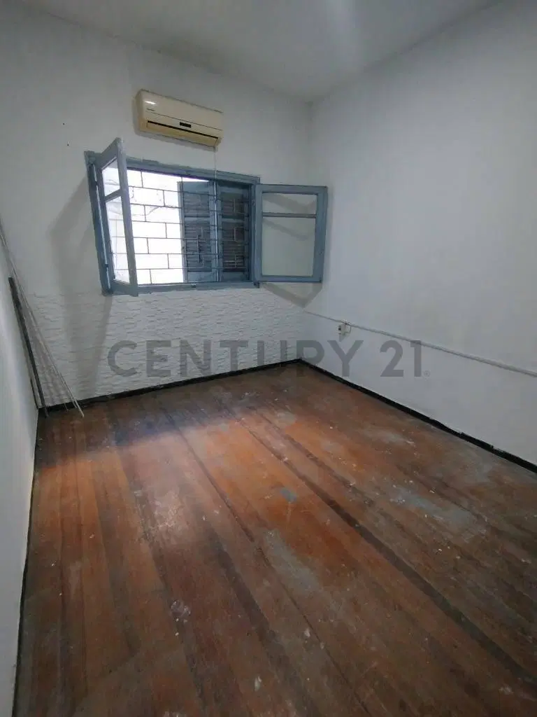 Alquiler en la Blanqueada|3dorm|Garage| FrenteyPatio| Bv José batlle y Ordóñez 2