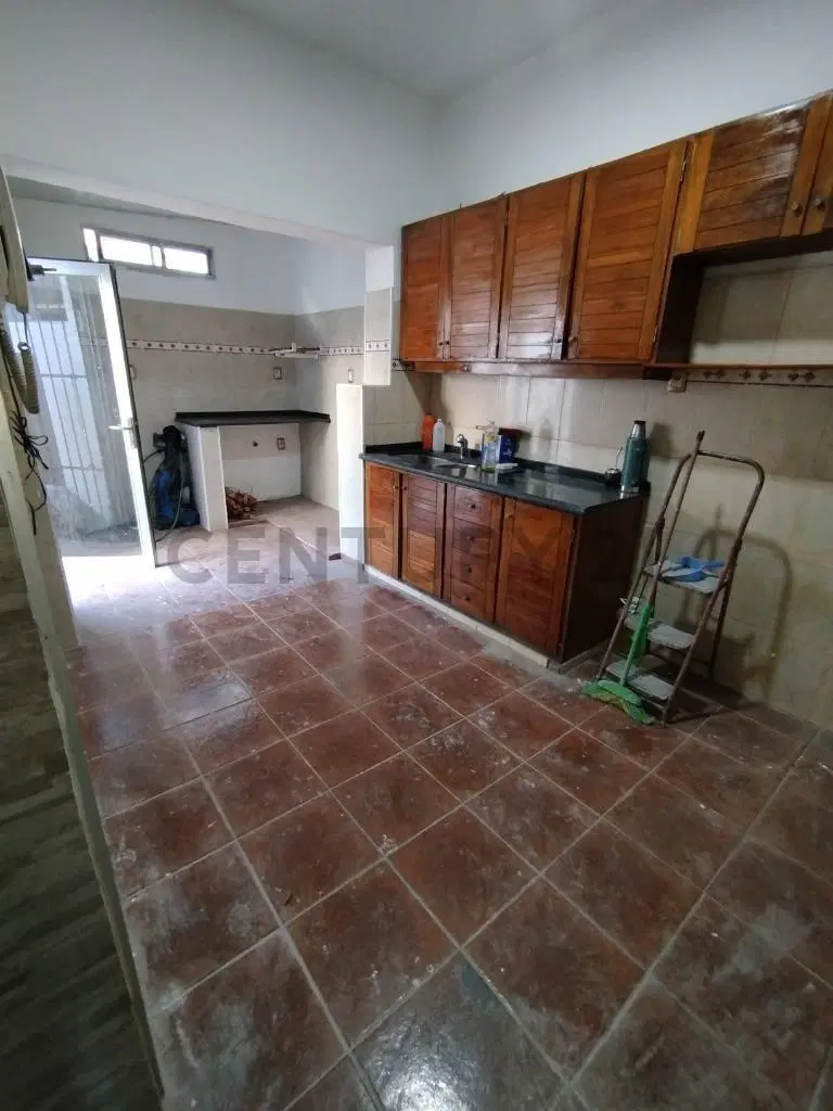 Alquiler en la Blanqueada|3dorm|Garage| FrenteyPatio| Bv José batlle y Ordóñez 5