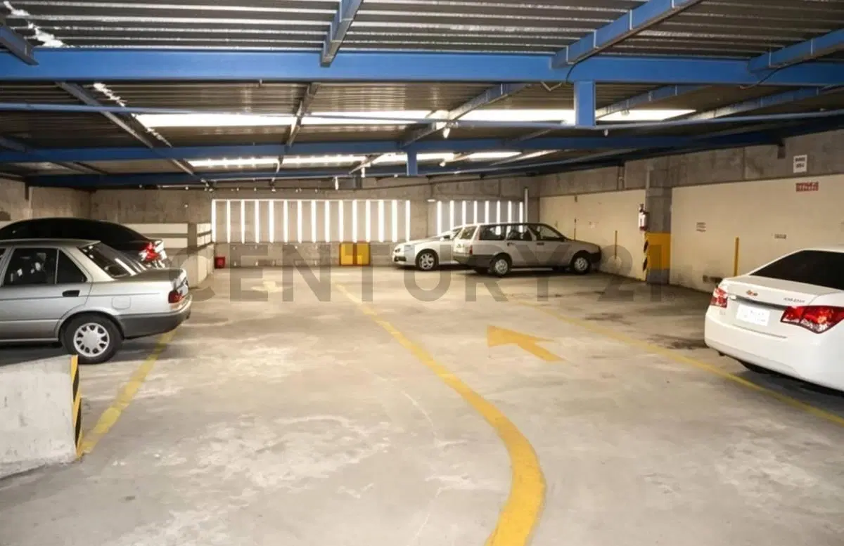 Garage en venta en zona céntrica: cómodo, seguro y de fácil acceso. 2