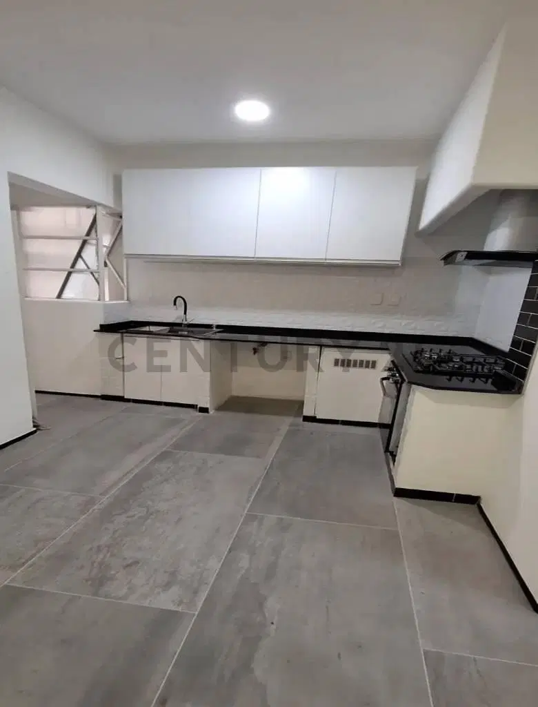 3 dormitorios 2 baños, patio y 123m2 en piso alto, Centro 5