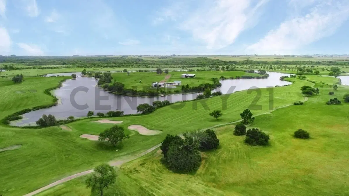 Invertí en calidad de vida Carmelo Golf Lotes de 2500 a 3800 M2 desde USD 17.900 5