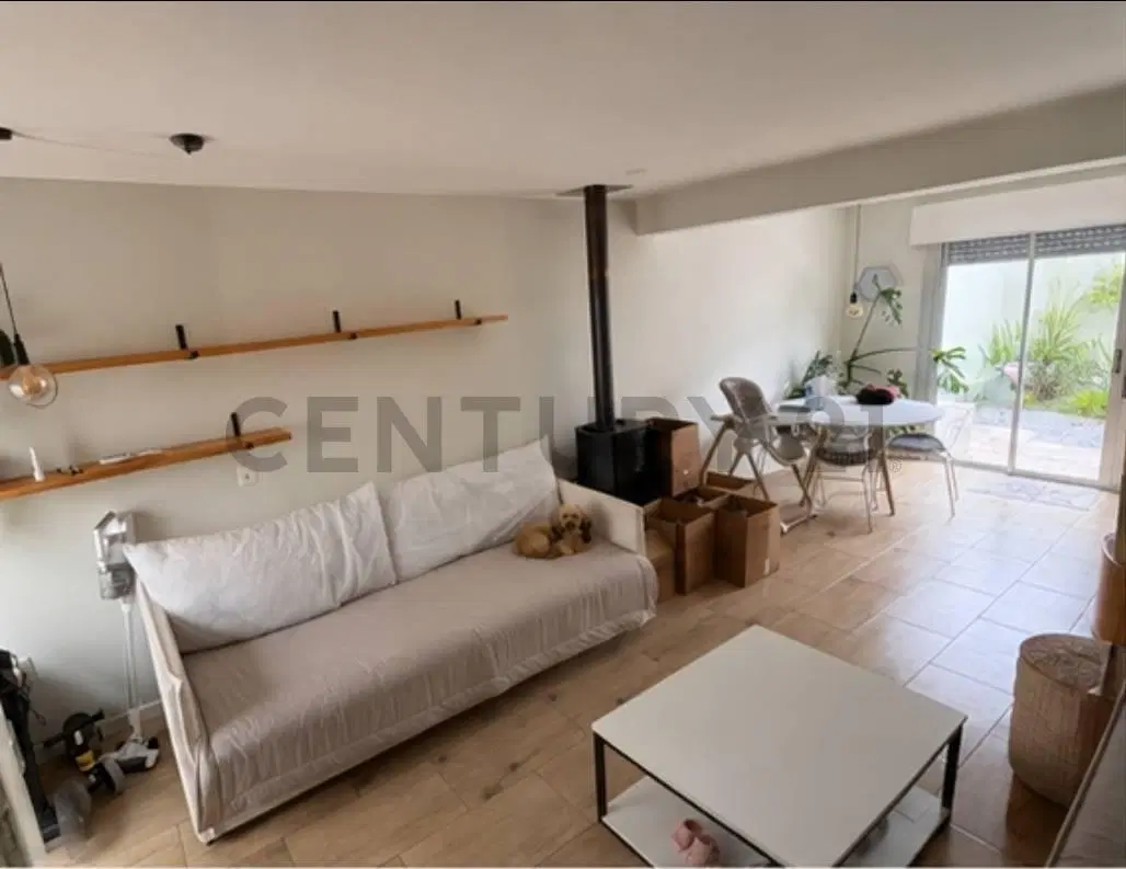 Alquiler Casa Duplex Impecable  2 dormitorios Patio y  Balcón G/Comunes bajos 5
