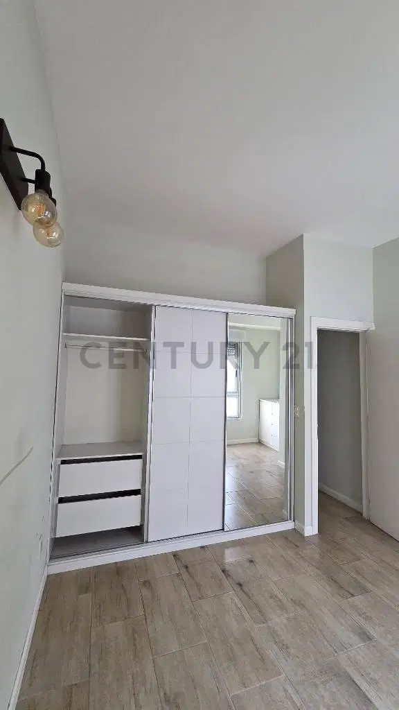 Alquiler La Blanqueada Casa Duplex 2 Dormitorios 1 Av Italia G/CBajos 70m2 Fondo 4