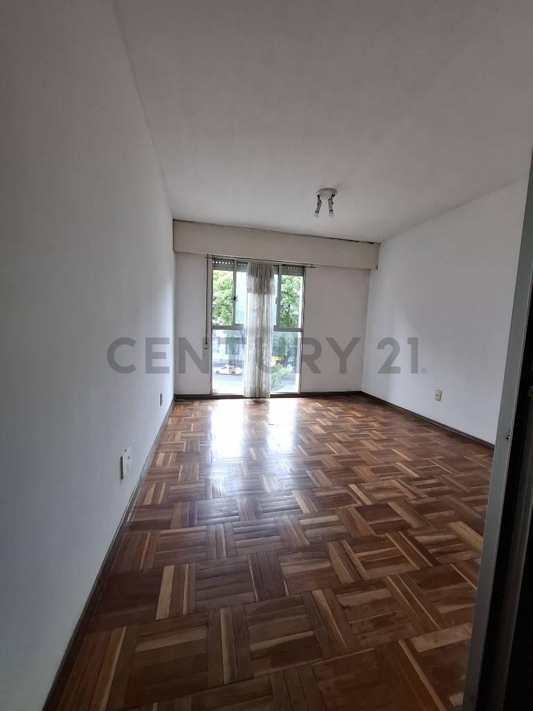 Foto de Monoambiente frente al Pereira Rossel | Ideal Inversión 7% anual | Apto, imagen 2