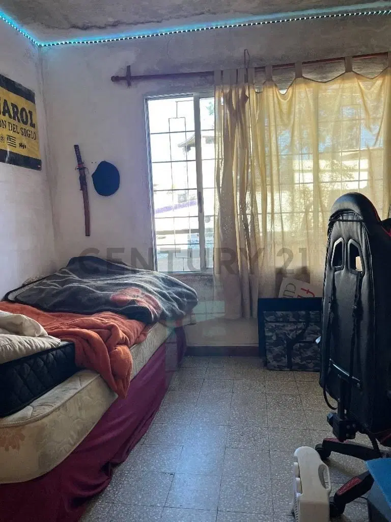 Venta casa esquina en MÉDANOS DE SOLYMAR 720m2, 3 cuadras de la Rambla 2