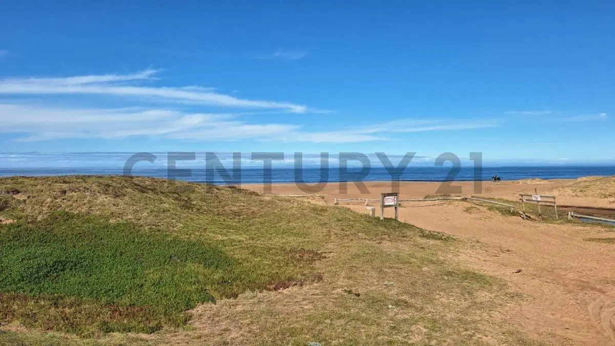 Venta Terreno Punta Ballena a 200Mts del Mar  zona en expansión USD 138.900 4