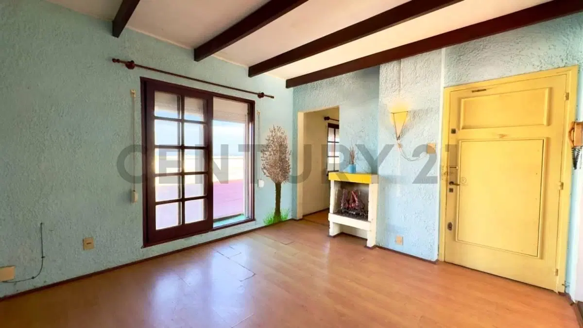 CIUDAD VIEJA, 1 DORMITORIO,4to PISO ESCALERA, AZOTEA CON VISTA AL MAR APTO BANCO 4