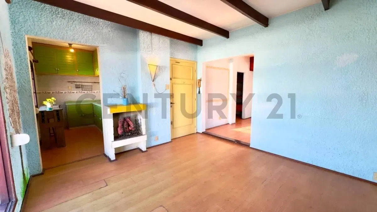 CIUDAD VIEJA, 1 DORMITORIO,4to PISO ESCALERA, AZOTEA CON VISTA AL MAR APTO BANCO 8