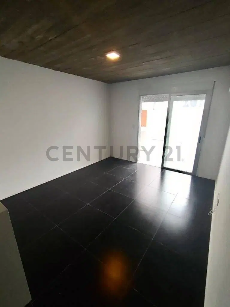 VENTA APTO c/ TERRAZA Y PARRILLERO EXCLUSIVOS - POCITOS NUEVO/LA MONDIOLA 4