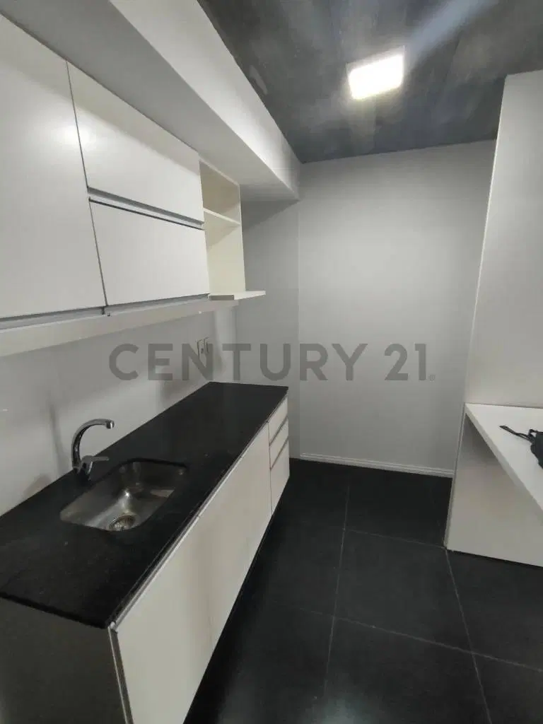 VENTA APTO c/ TERRAZA Y PARRILLERO EXCLUSIVOS - POCITOS NUEVO/LA MONDIOLA 5